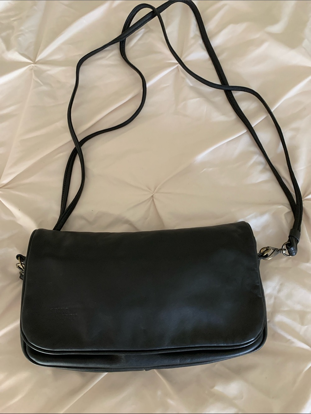 Stone Mountain Accessories Black Leather Crossbody Bag